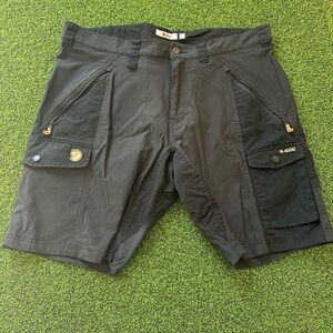 Men’s Fjallraven Abisko Shorts Mens US 37 EU 54 grey/black NWOT
